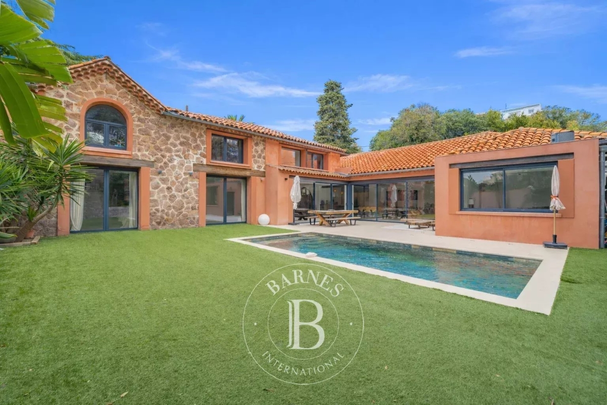 Luxury House for sale in Saint-Raphaël, 1 800 000 €, Photo 1