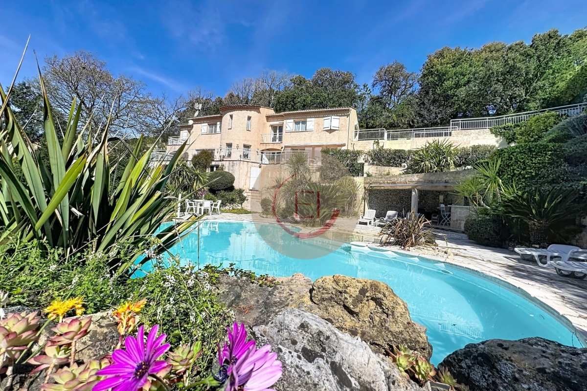 Maison de luxe à vendre à Mandelieu-la-Napoule, 990 000 €, Photo 1