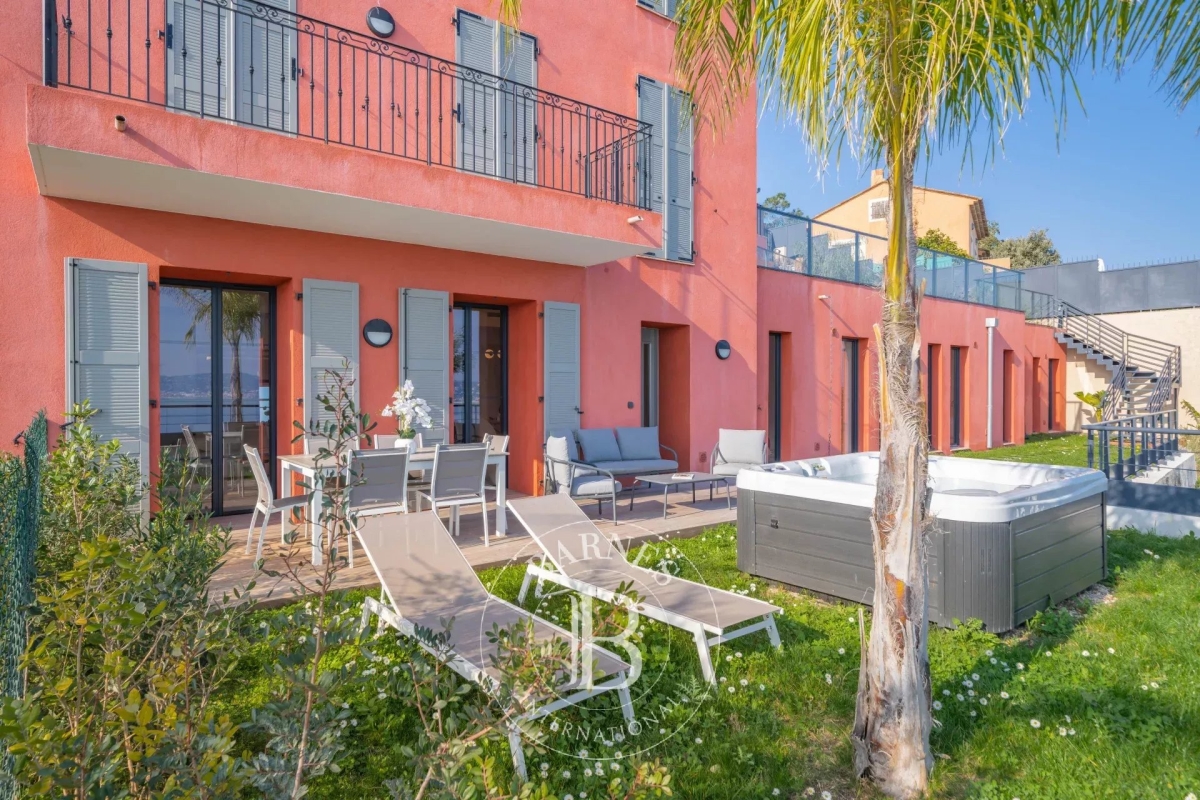 Luxury Apartment for sale in Théoule-sur-Mer, 1 350 000 €, Photo 2