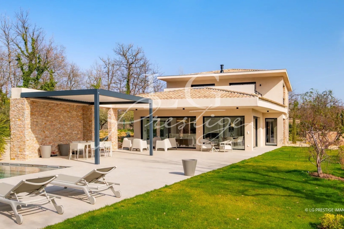 Luxury House for sale in Tourrettes, 3 200 000 €, Photo 2