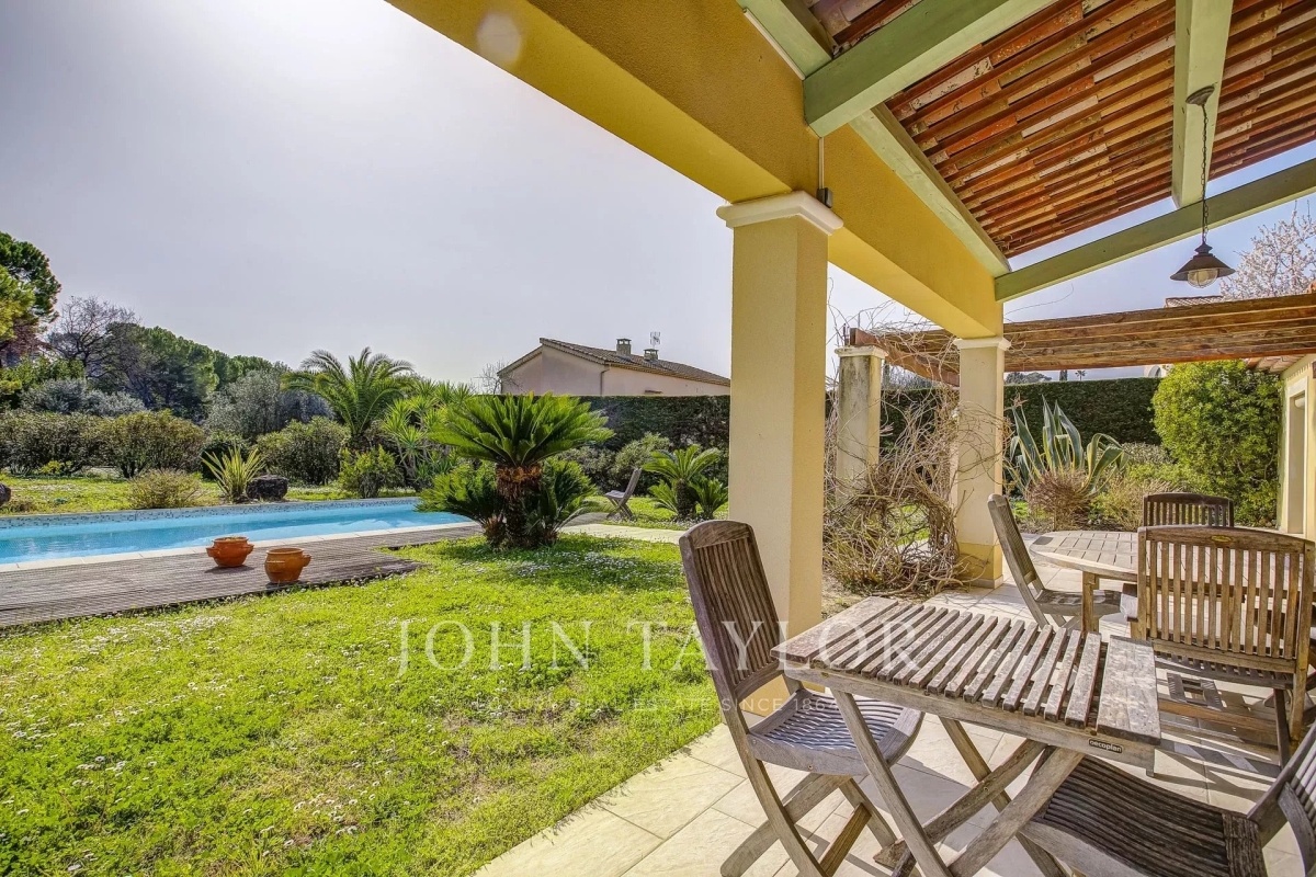 Maison de luxe à vendre à Mougins, 1 550 000 €, Photo 5