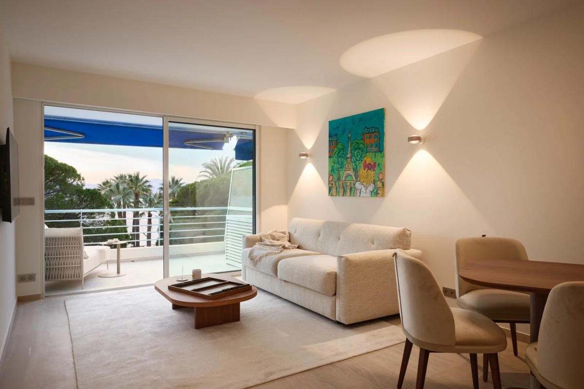 Luxury Apartment for sale in Cannes, 895 000 €, Photo 1