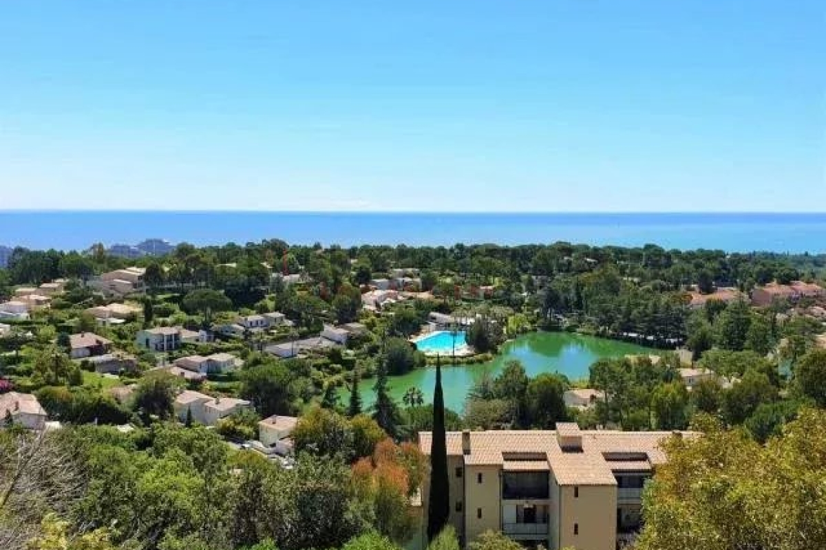 Maison de luxe à vendre à Villeneuve-Loubet, 1 560 000 €, Photo 2