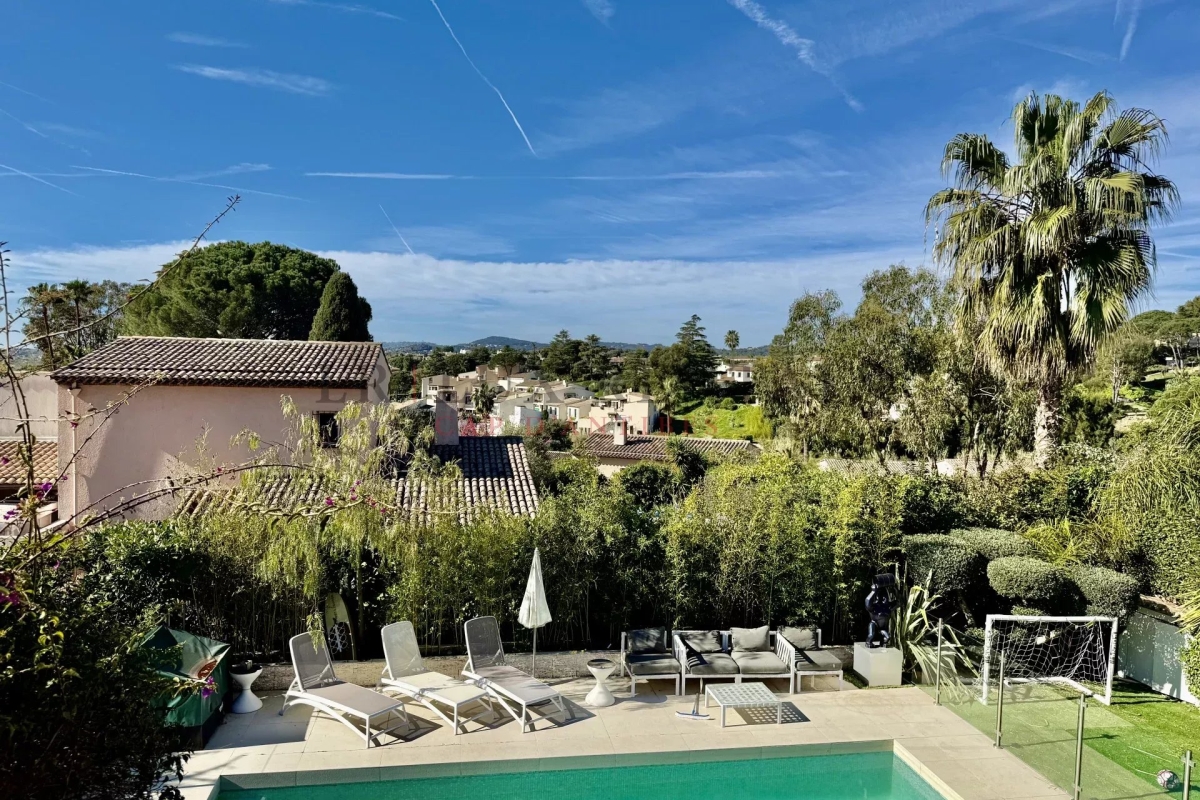 Maison de luxe à vendre à Villeneuve-Loubet, 1 560 000 €, Photo 4