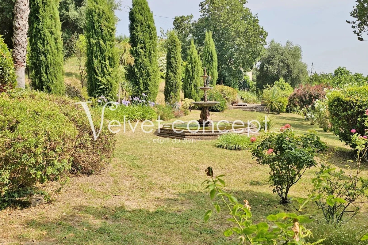 Maison de luxe à vendre à Châteauneuf-Grasse, 1 195 000 €, Photo 4