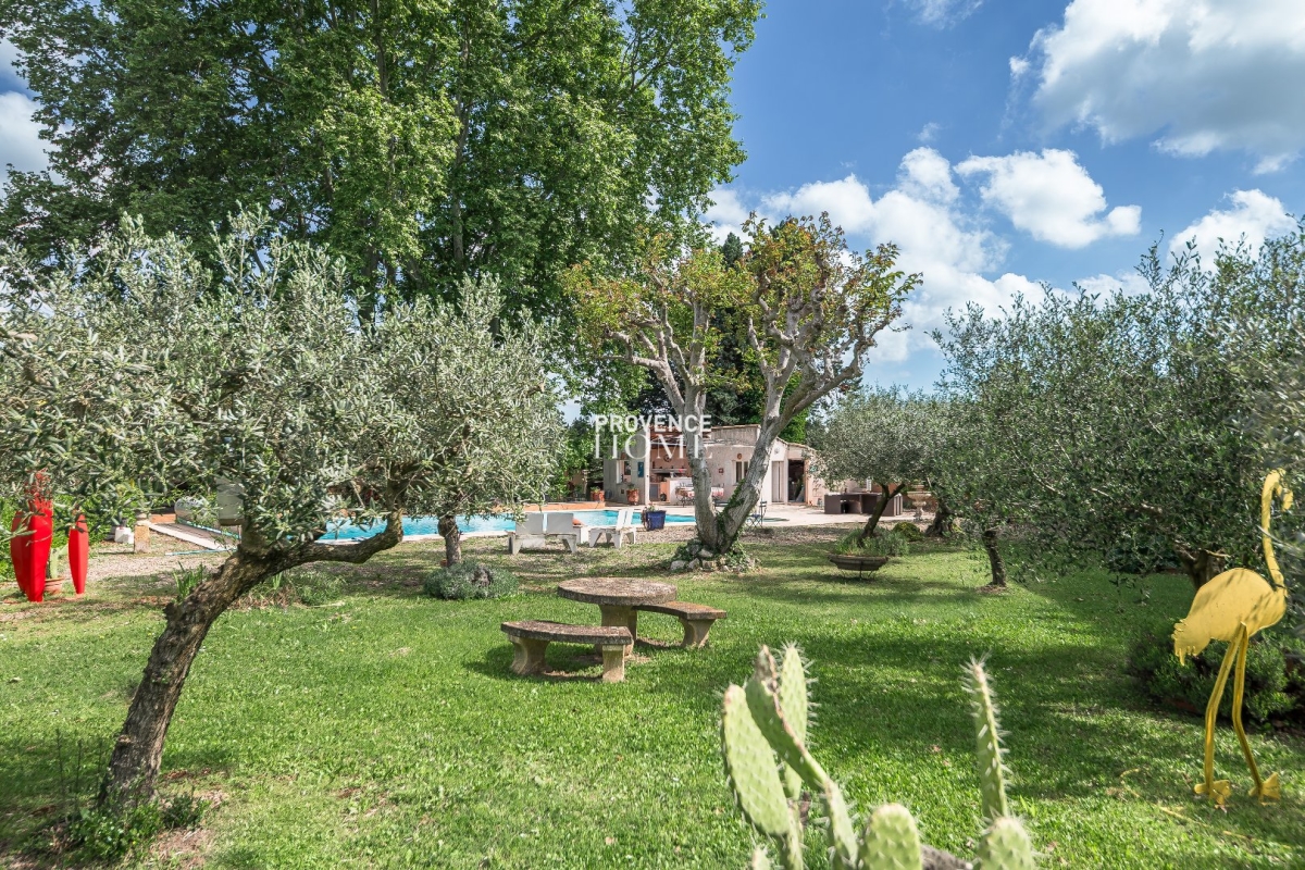 Maison de luxe à vendre à Le Thor, 740 000 €, Photo 4