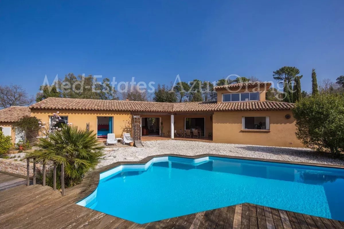 Luxury House for sale in La Garde-Freinet, 1 480 000 €, Photo 1