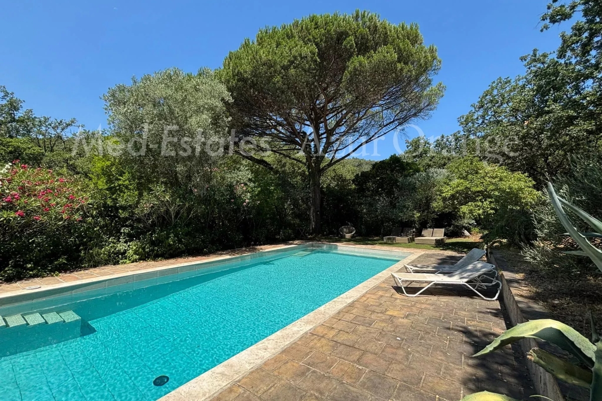 Luxury House for sale in Grimaud, 1 390 000 €, Photo 1