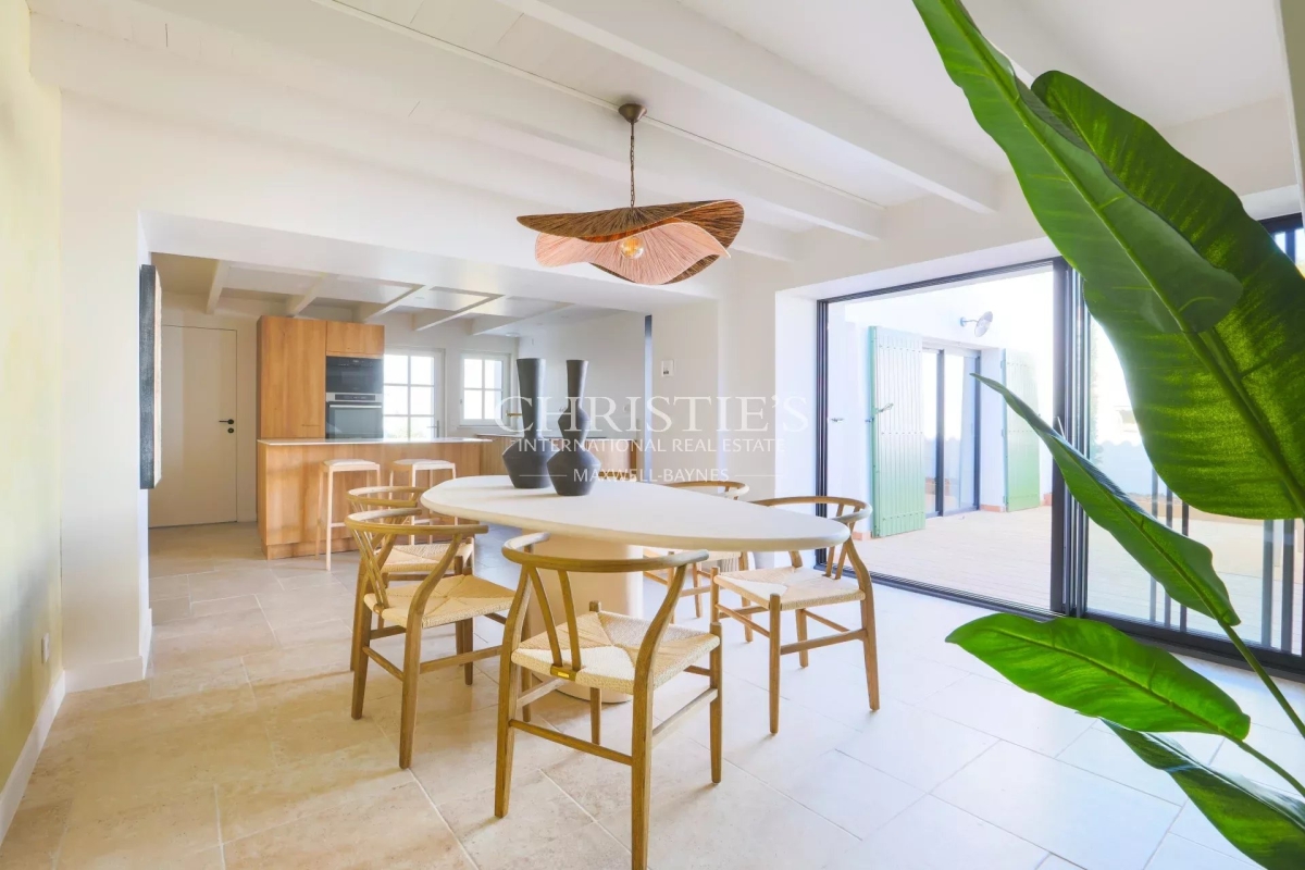 Luxury House for sale in La Flotte, 1 795 000 €, Photo 2