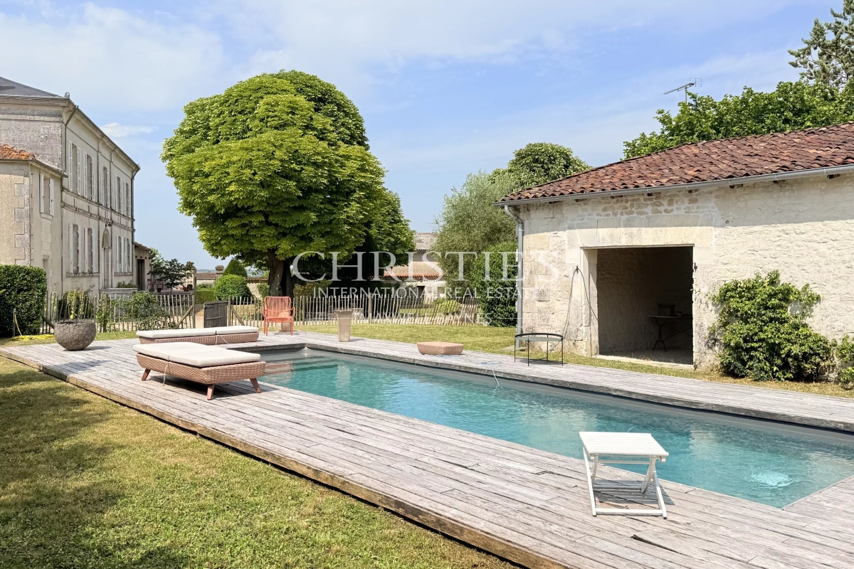 Luxury House for sale in Cognac, 995 000 €, Photo 4