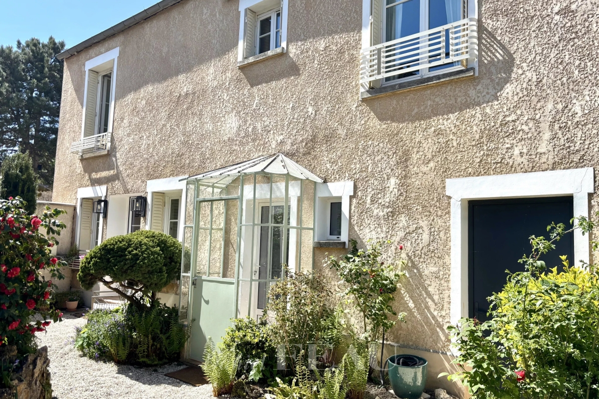 Maison de luxe à vendre à Montfort-l'Amaury, 598 000 €, Photo 1