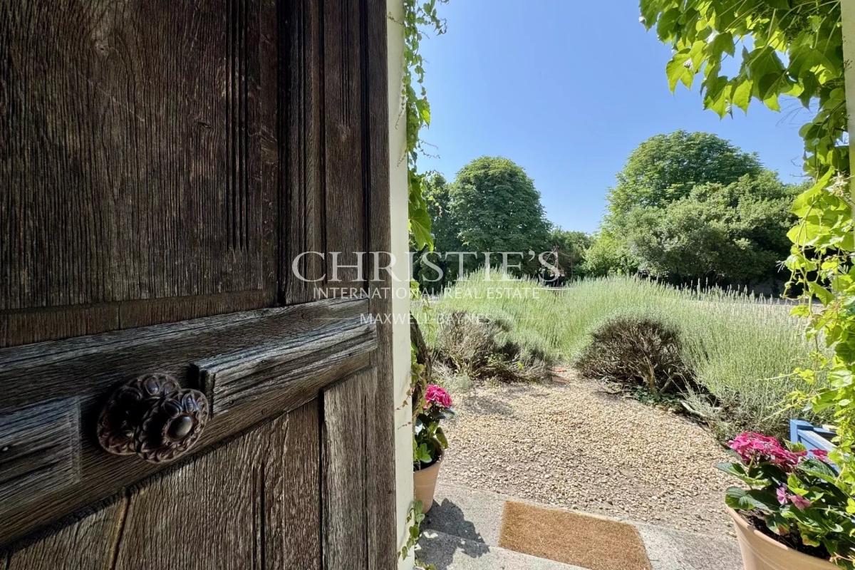 Luxury House for sale in Aubeterre-sur-Dronne, 689 000 €, Photo 5