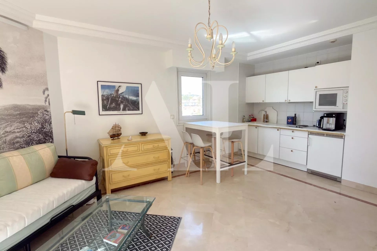 Luxury Apartment for sale in Le Golfe Juan, 266 000 €, Photo 6