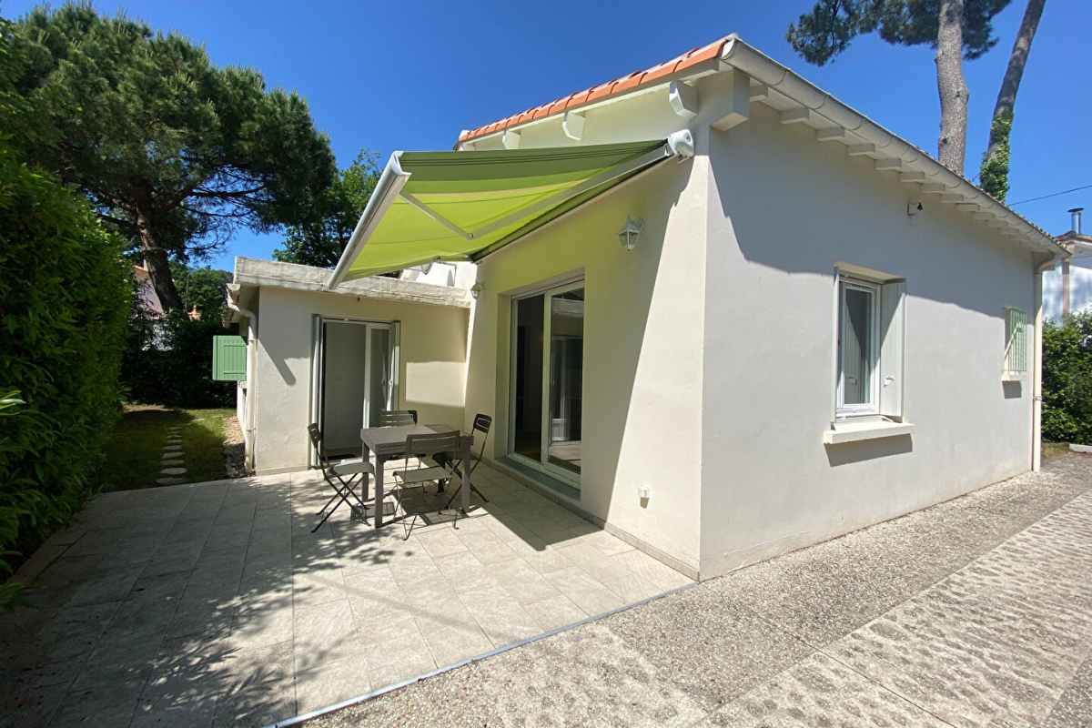 Maison de luxe à vendre à Royan, 350 000 €, Photo 1