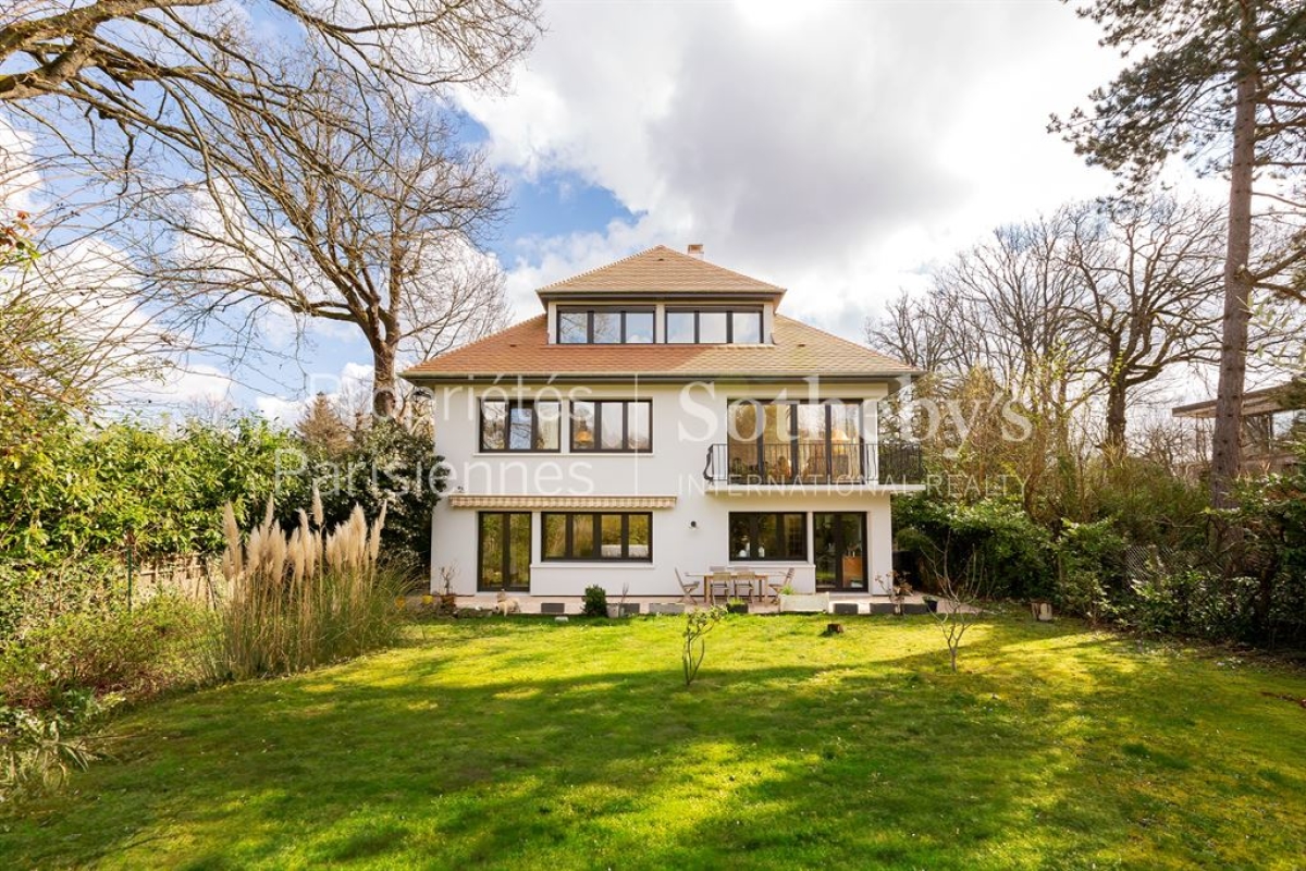 Maison de luxe à vendre à La Celle-Saint-Cloud, 1 800 000 €, Photo 1