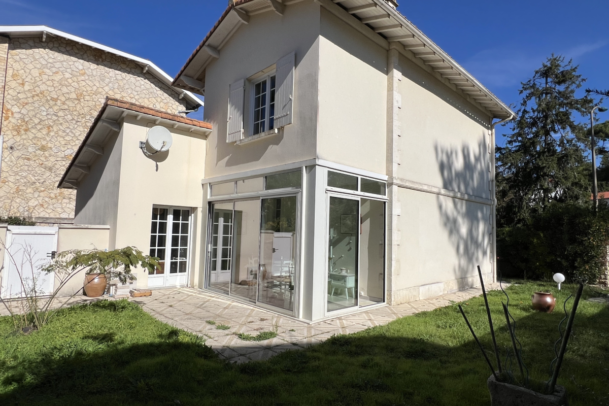 Maison de luxe à vendre à Royan, 590 000 €, Photo 2