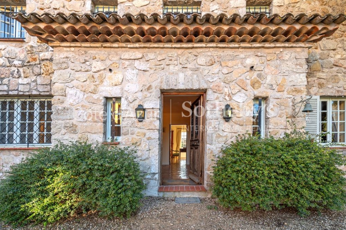 Luxury House for sale in Châteauneuf-Grasse, 3 800 000 €, Photo 3
