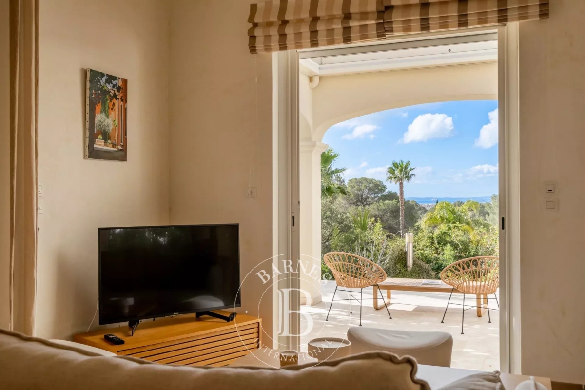 Maison de luxe à vendre à Saint-Raphaël, 1 490 000 €, Photo 1