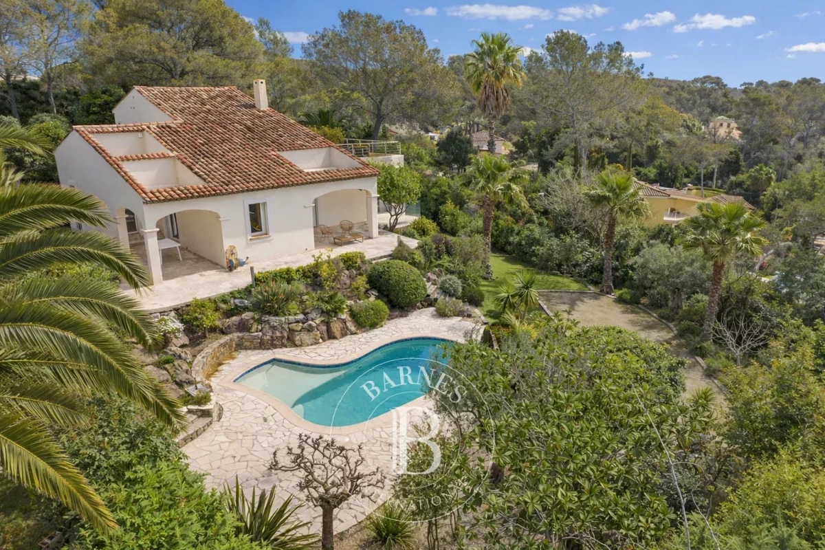 Maison de luxe à vendre à Saint-Raphaël, 1 490 000 €, Photo 2