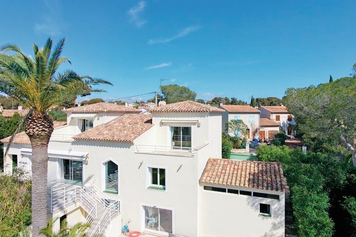 Maison de luxe à vendre à Saint-Raphaël, 2 150 000 €, Photo 1