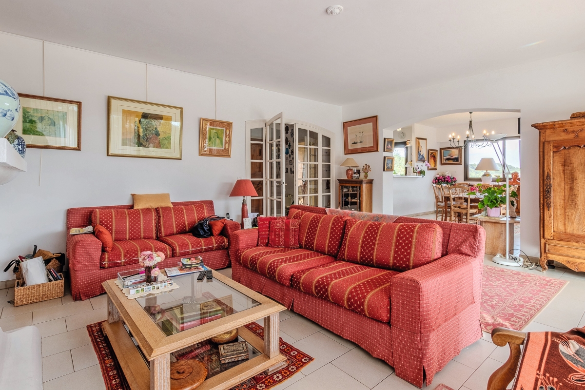 Maison de luxe à vendre à Antibes, 1 490 000 €, Photo 3
