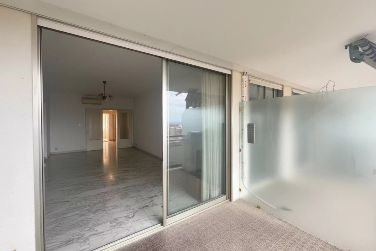 Luxury Apartment for sale in Beaulieu-sur-Mer, 695 000 €, Photo 3
