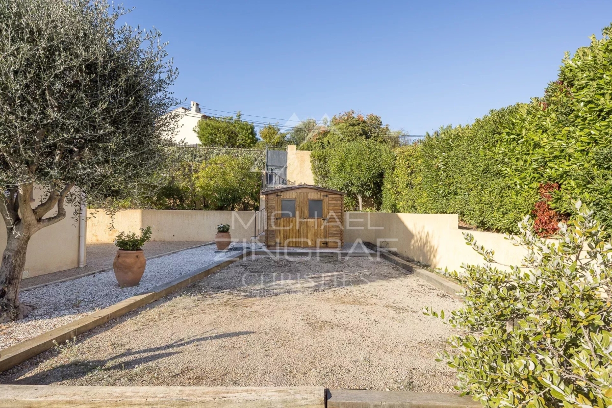 Luxury House for sale in Saint-Laurent-du-Var, 1 210 000 €, Photo 4