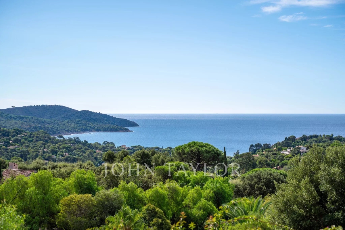 Luxury House for sale in La Croix-Valmer, 1 990 000 €, Photo 1