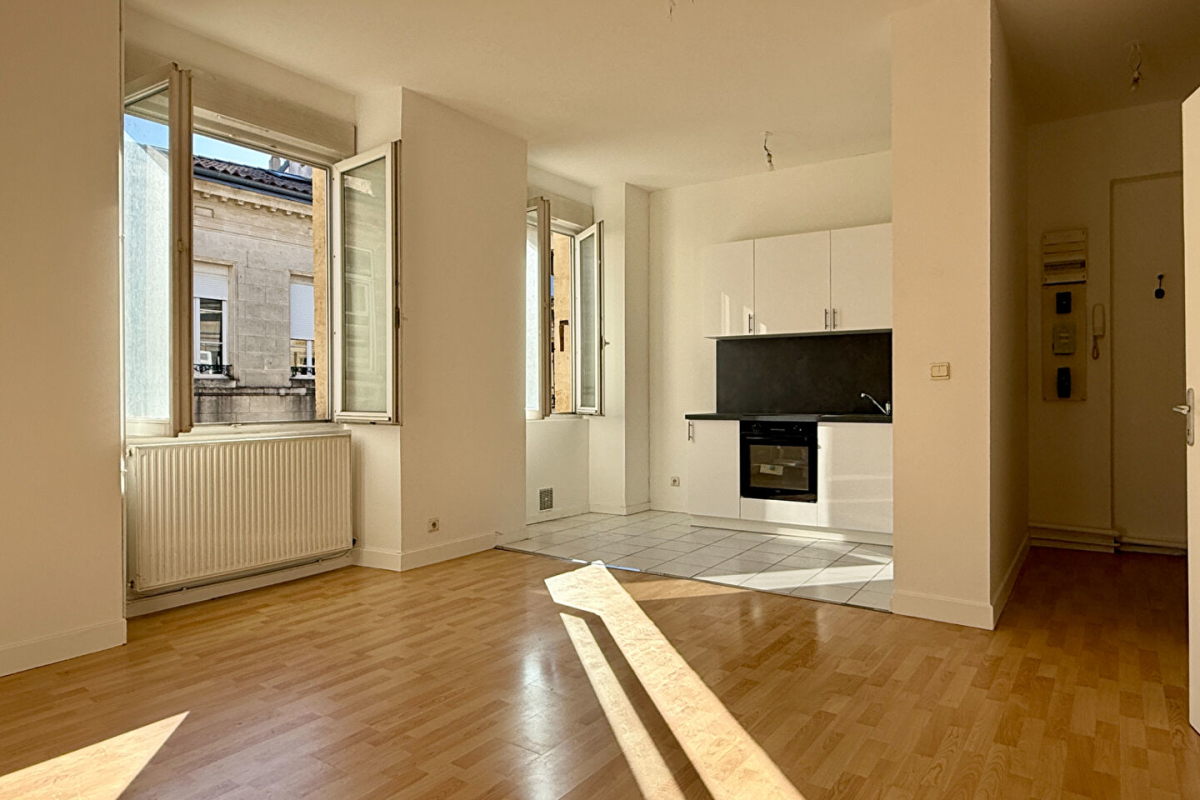 Appartement de luxe à vendre à Bordeaux, 315 000 €, Photo 1