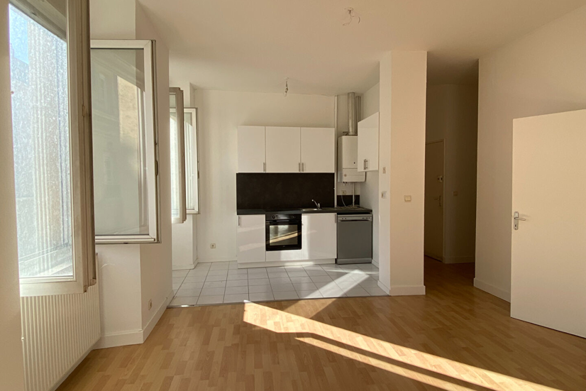 Appartement de luxe à vendre à Bordeaux, 315 000 €, Photo 2