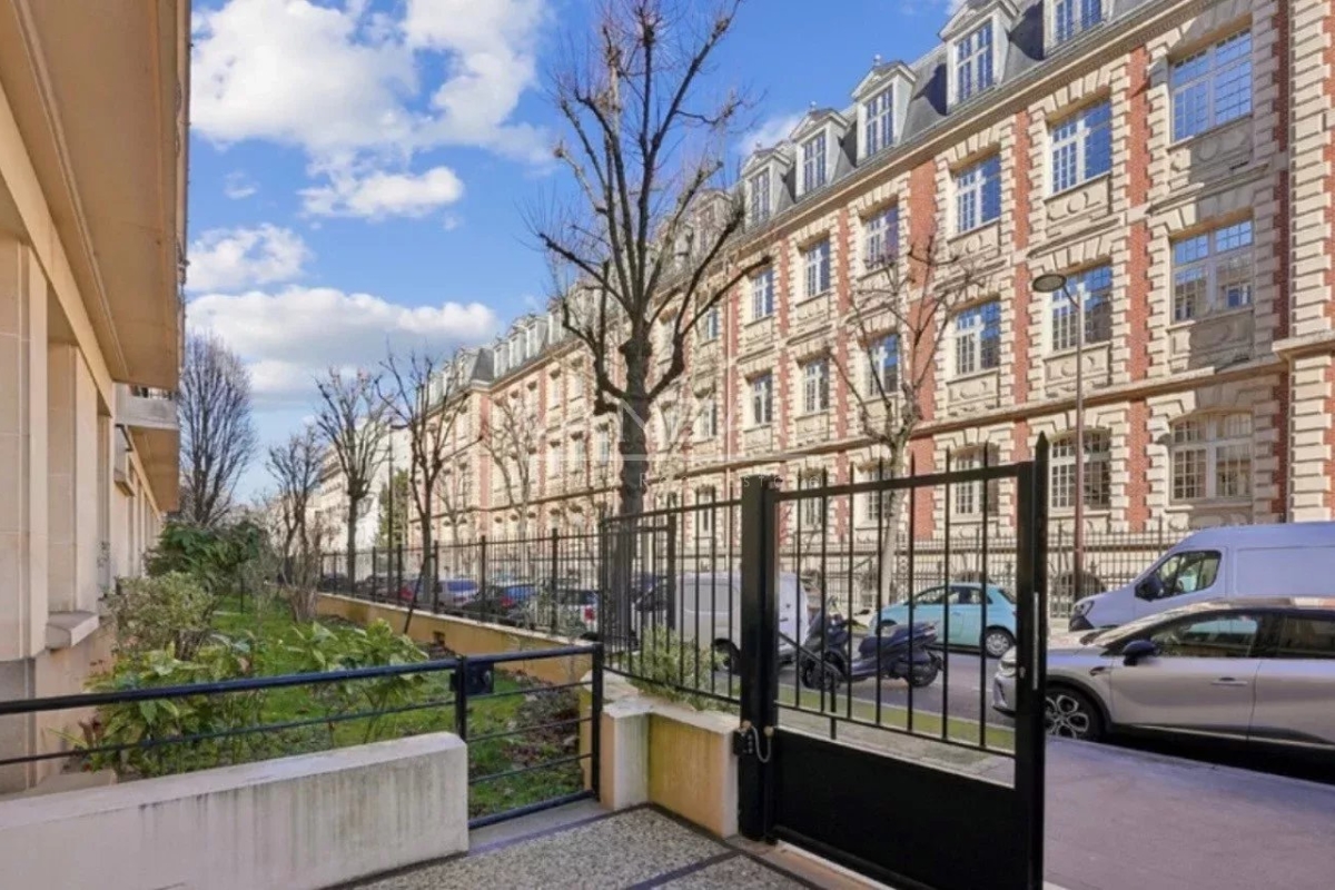 Appartement de luxe à vendre à Neuilly-sur-Seine, 130 000 €, Photo 1