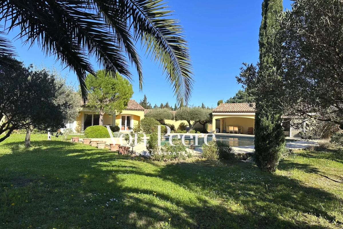 Maison de luxe à vendre à Rochefort-du-Gard, 1 045 000 €, Photo 1