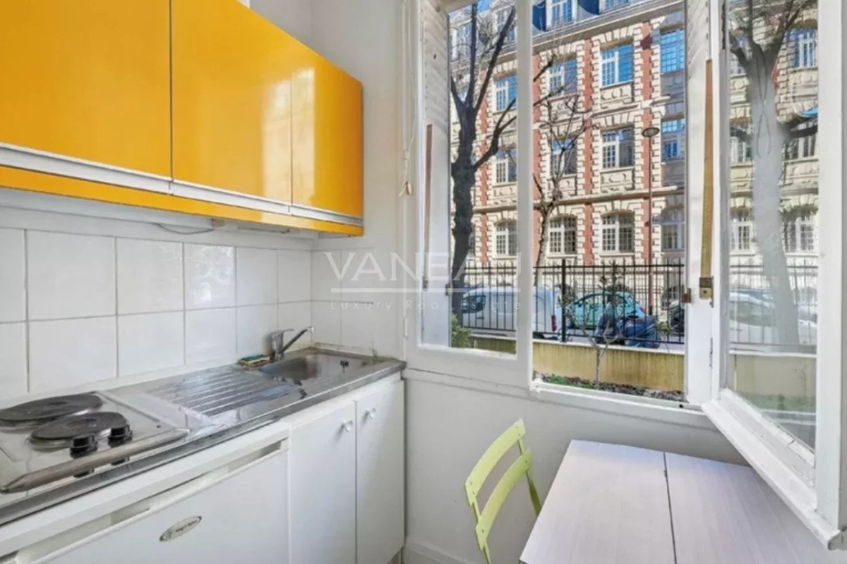 Appartement de luxe à vendre à Neuilly-sur-Seine, 130 000 €, Photo 2