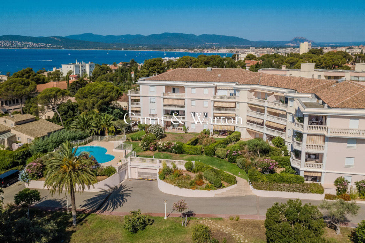 Luxury Apartment for sale in Saint-Raphaël, 1 295 000 €, Photo 1