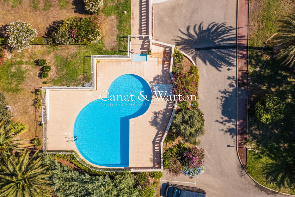 Luxury Apartment for sale in Saint-Raphaël, 1 295 000 €, Photo 3