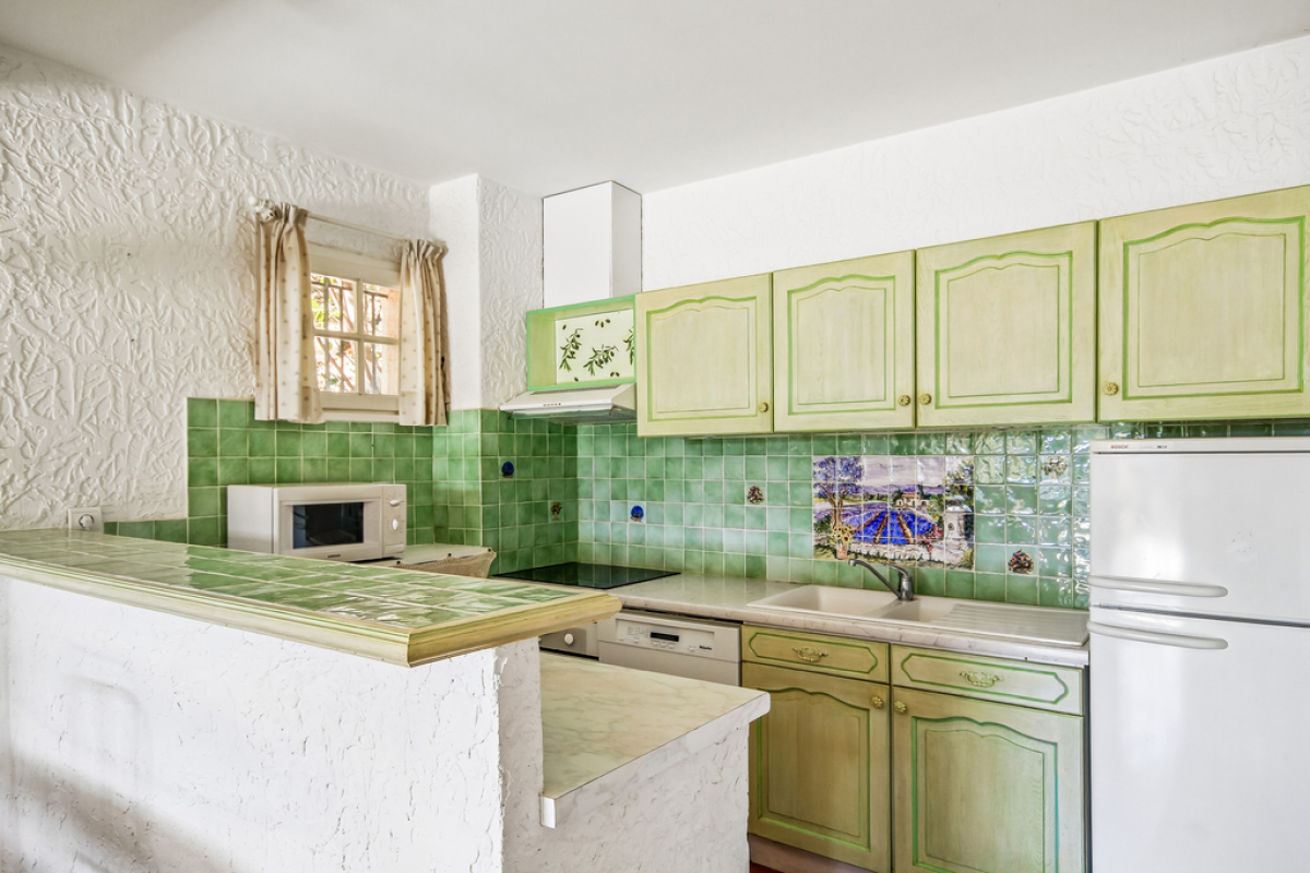 Luxury House for sale in La Croix-Valmer, 700 000 €, Photo 3
