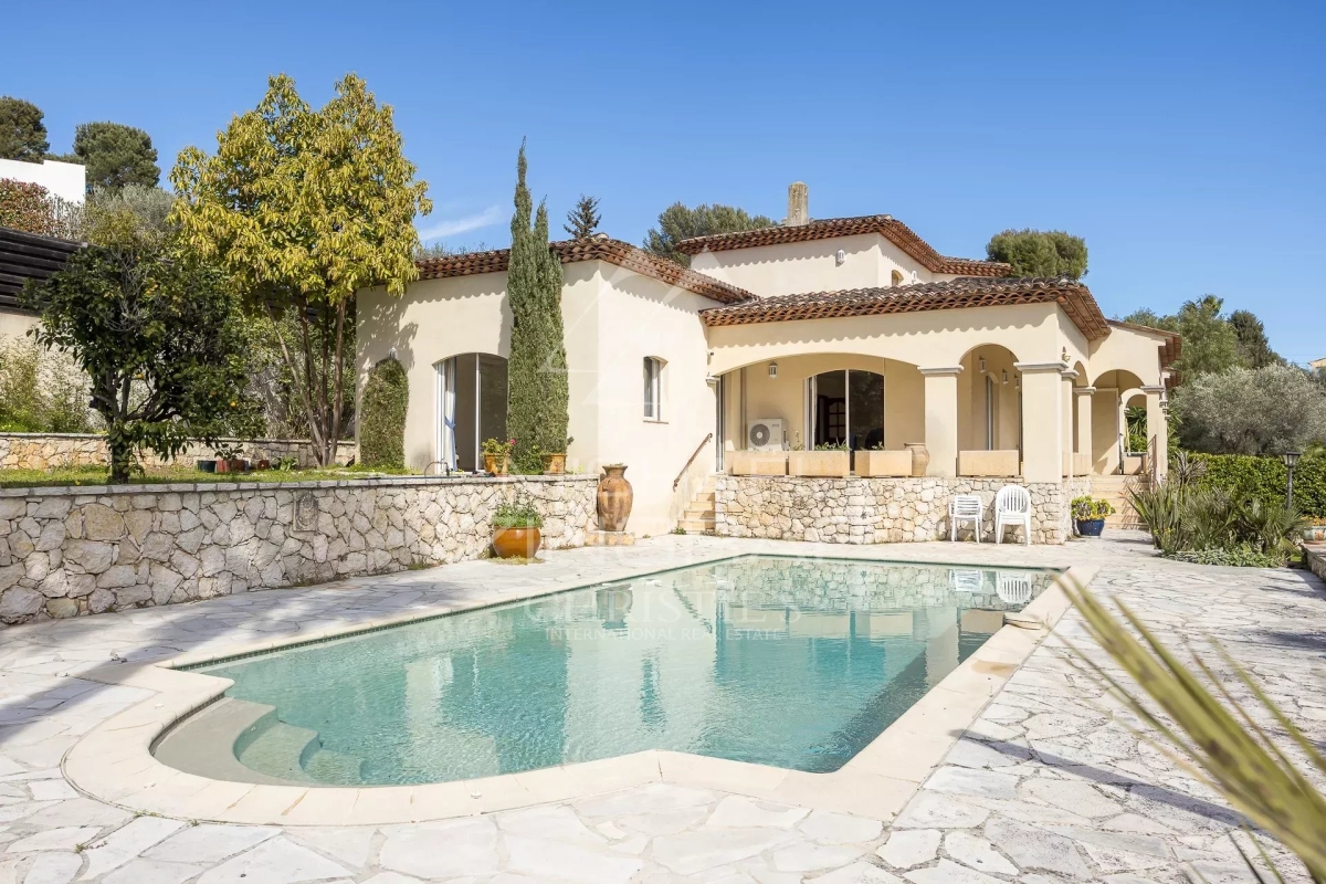 Luxury House for sale in Antibes, 1 695 000 €, Photo 1