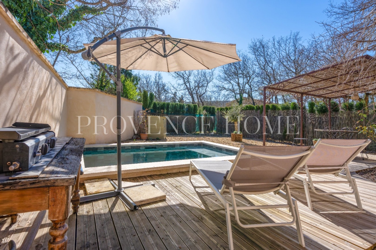 Luxury House for sale in Gordes, 495 000 €, Photo 2