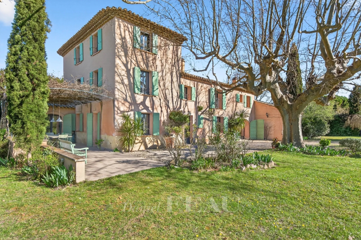Maison de luxe à vendre à Althen-des-Paluds, 980 000 €, Photo 3