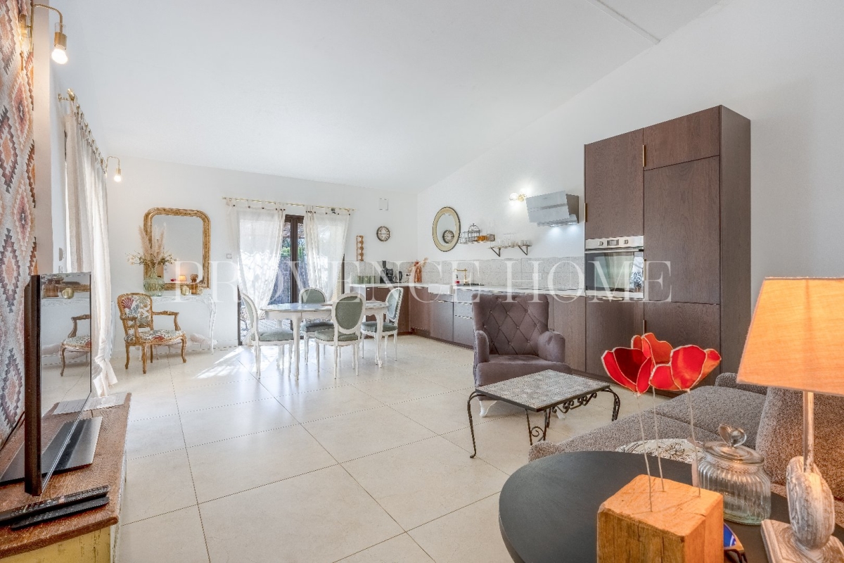 Luxury House for sale in Gordes, 495 000 €, Photo 4