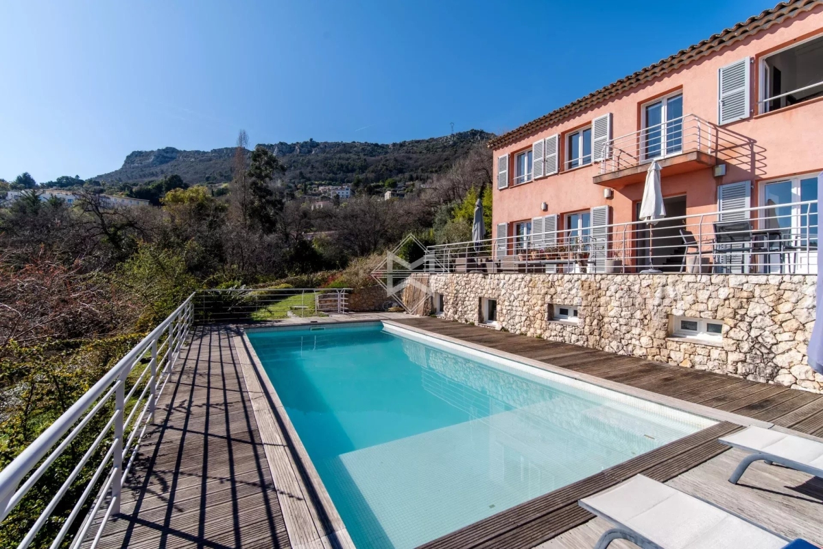 Maison de luxe à vendre à Vence, 1 475 000 €, Photo 1