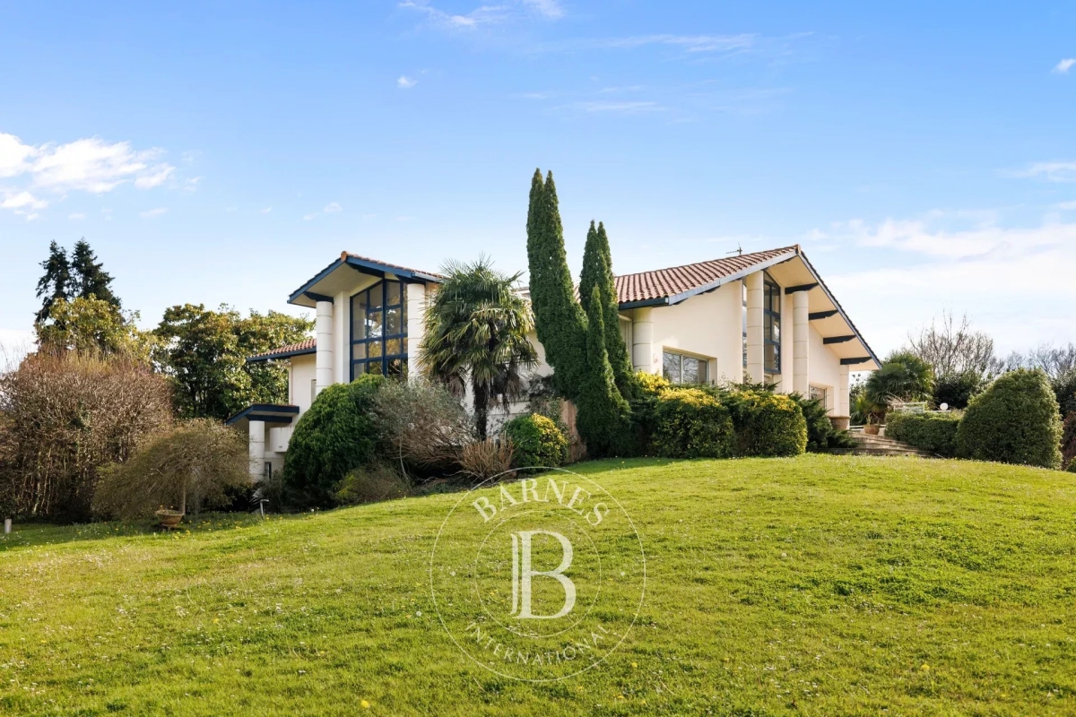 Luxury House for sale in Ciboure, 2 200 000 €, Photo 1