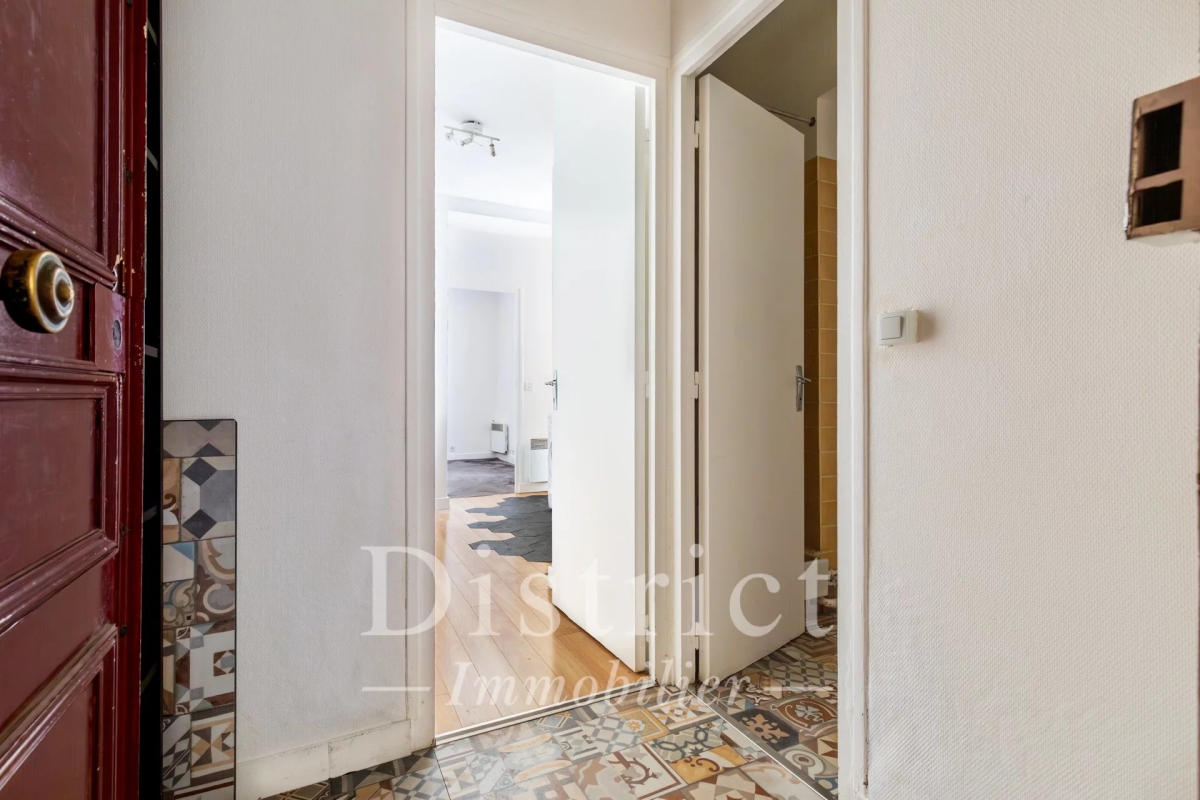 Luxury Apartment for sale in Paris 4Ème, 430 000 €, Photo 3