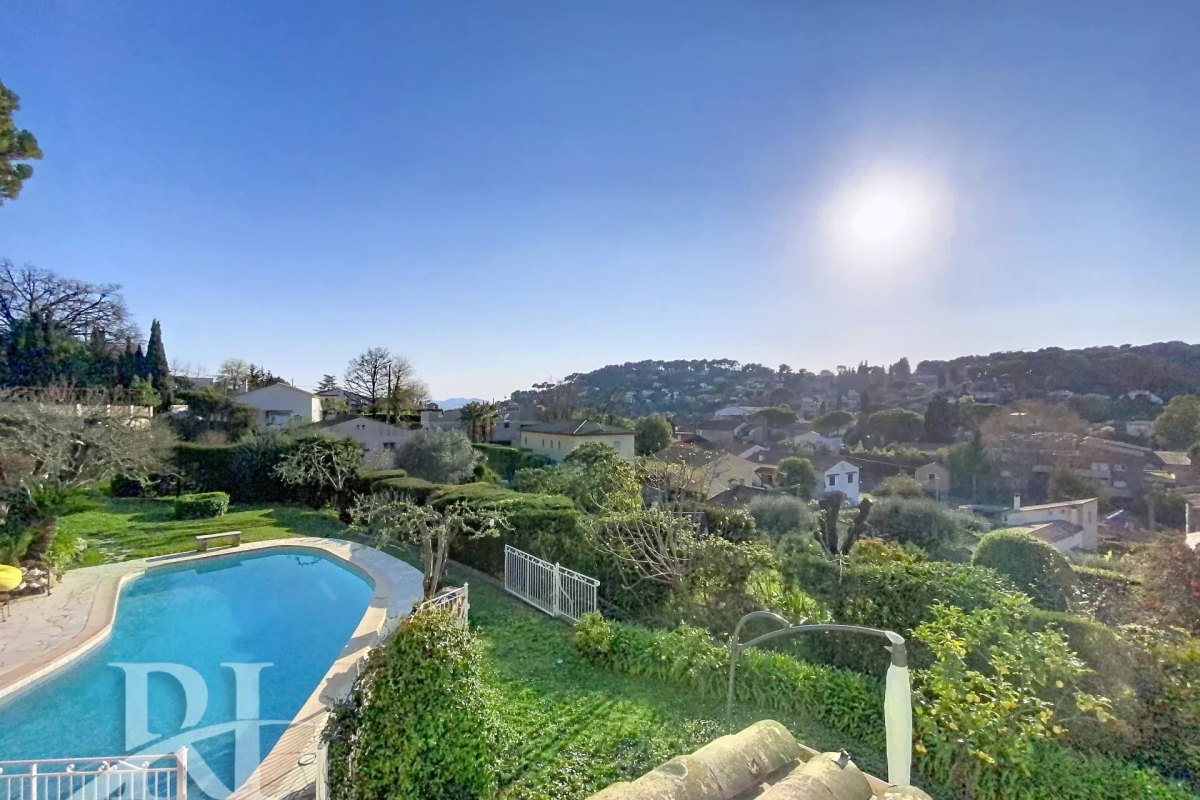 Luxury House for sale in Mougins, 1 490 000 €, Photo 1