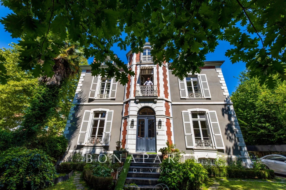 Maison de luxe à vendre à Pau, 1 440 000 €, Photo 1