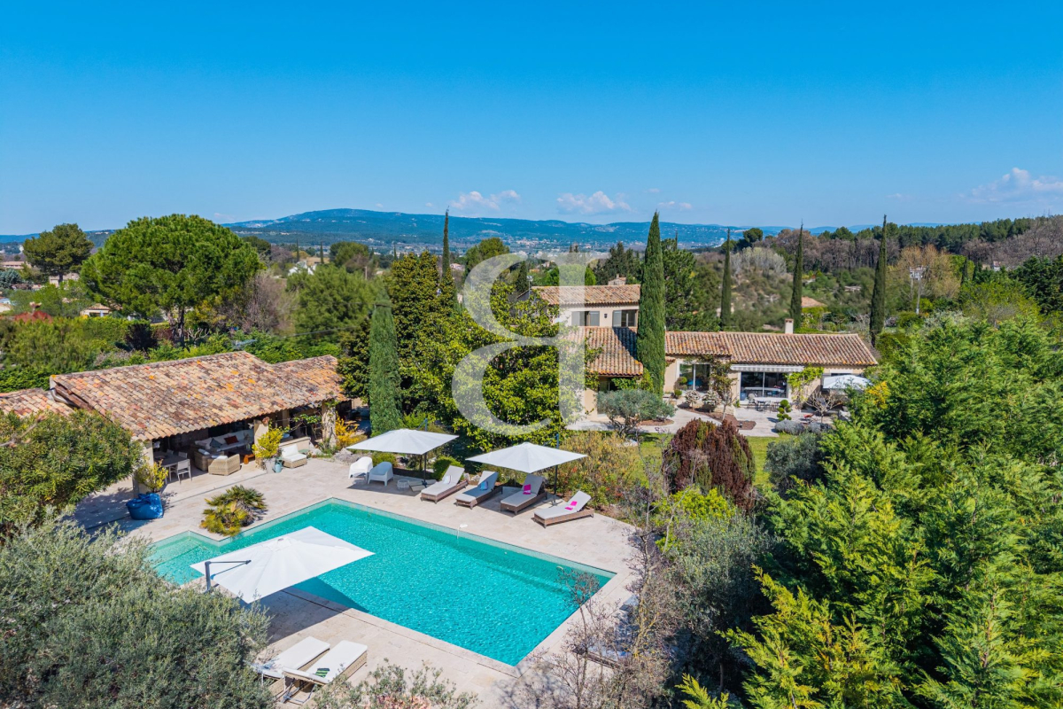 Maison de luxe à vendre à L Isle-sur-La-Sorgue, 1 390 000 €, Photo 1