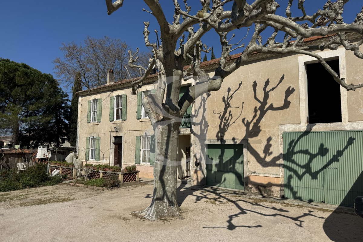 Maison de luxe à vendre à Maillane, 780 000 €, Photo 1