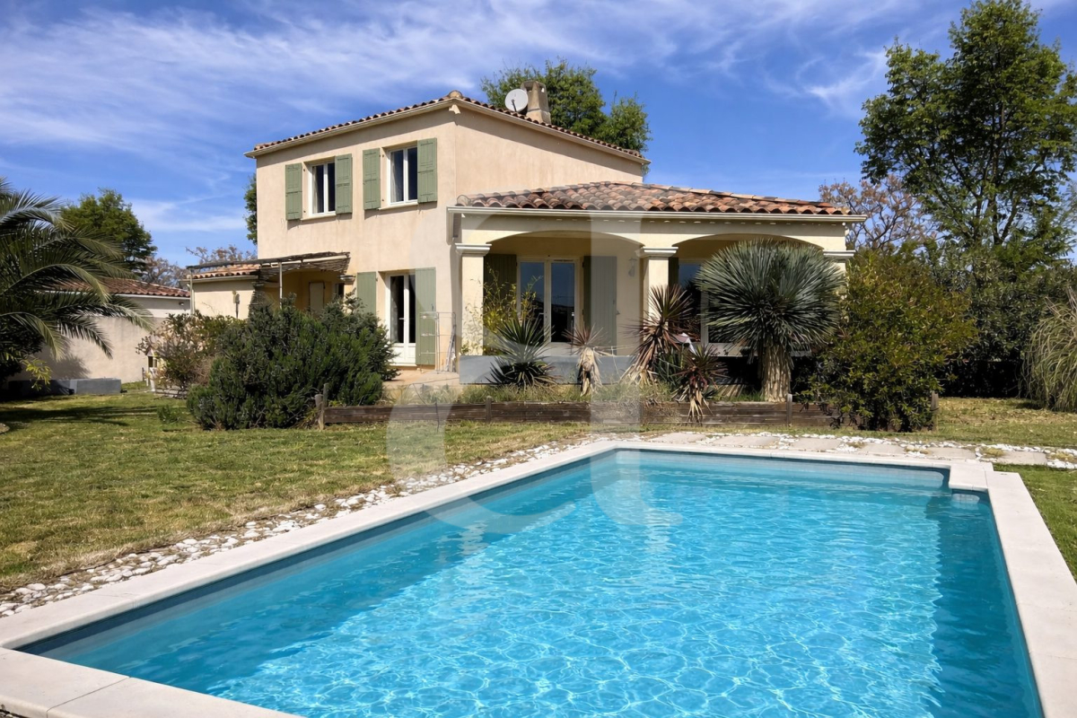 Maison de luxe à vendre à Maillane, 475 000 €, Photo 1