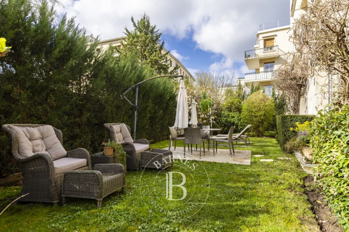 Luxury Apartment for sale in Neuilly-sur-Seine, 2 860 000 €, Photo 1