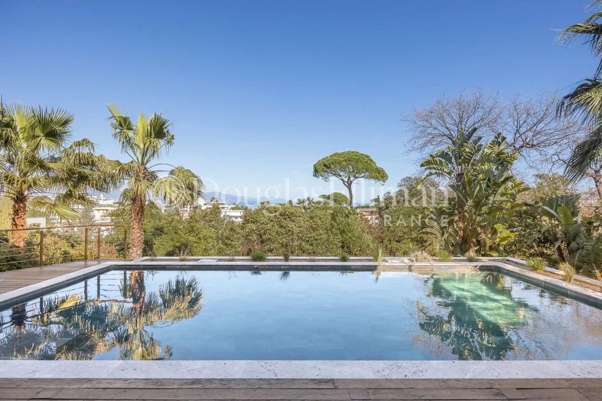 Maison de luxe à vendre à Antibes, 3 900 000 €, Photo 1